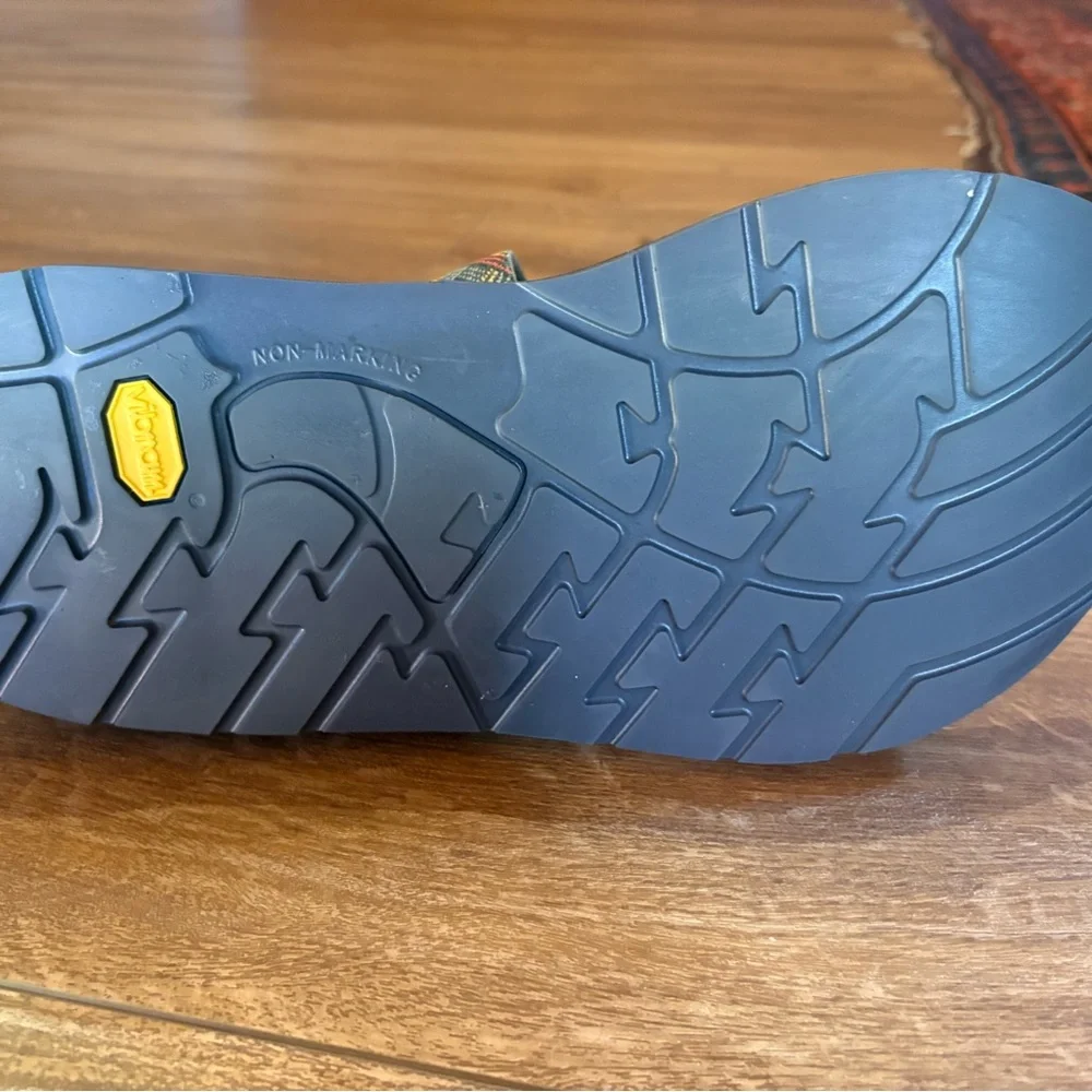 Brand new Chaco Men's Mega Z/1 Wide-Strap Classic Sandal, size 10